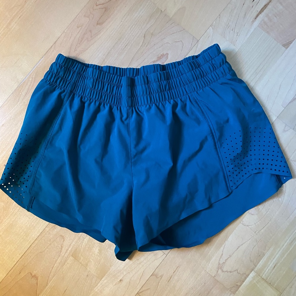 Athleta Hustle 3” Running Short